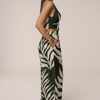 « Songe Tropical » — Ensemble Pantalon Large Imprimé Palmier, Vert Olive