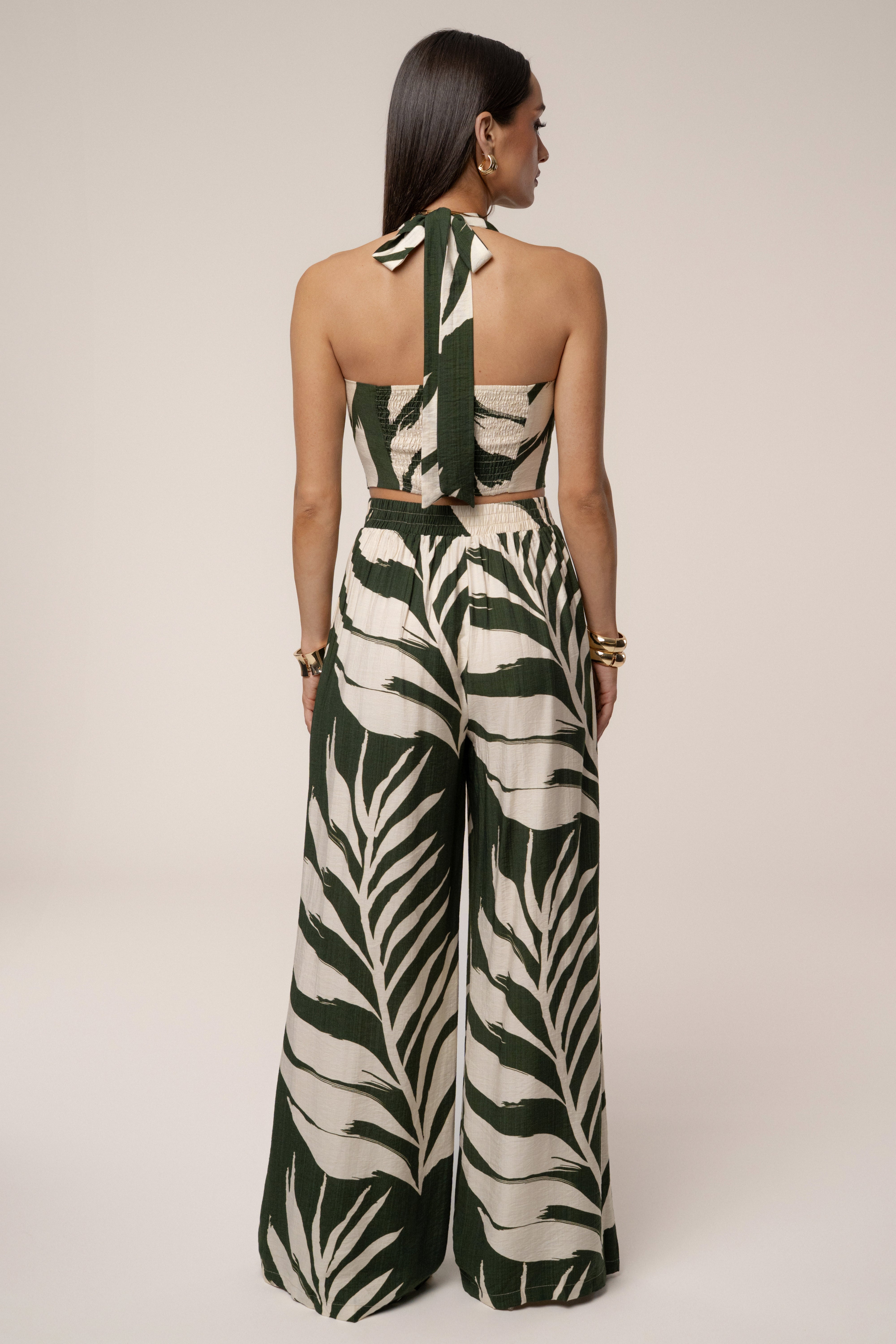 « Songe Tropical » — Ensemble Pantalon Large Imprimé Palmier, Vert Olive