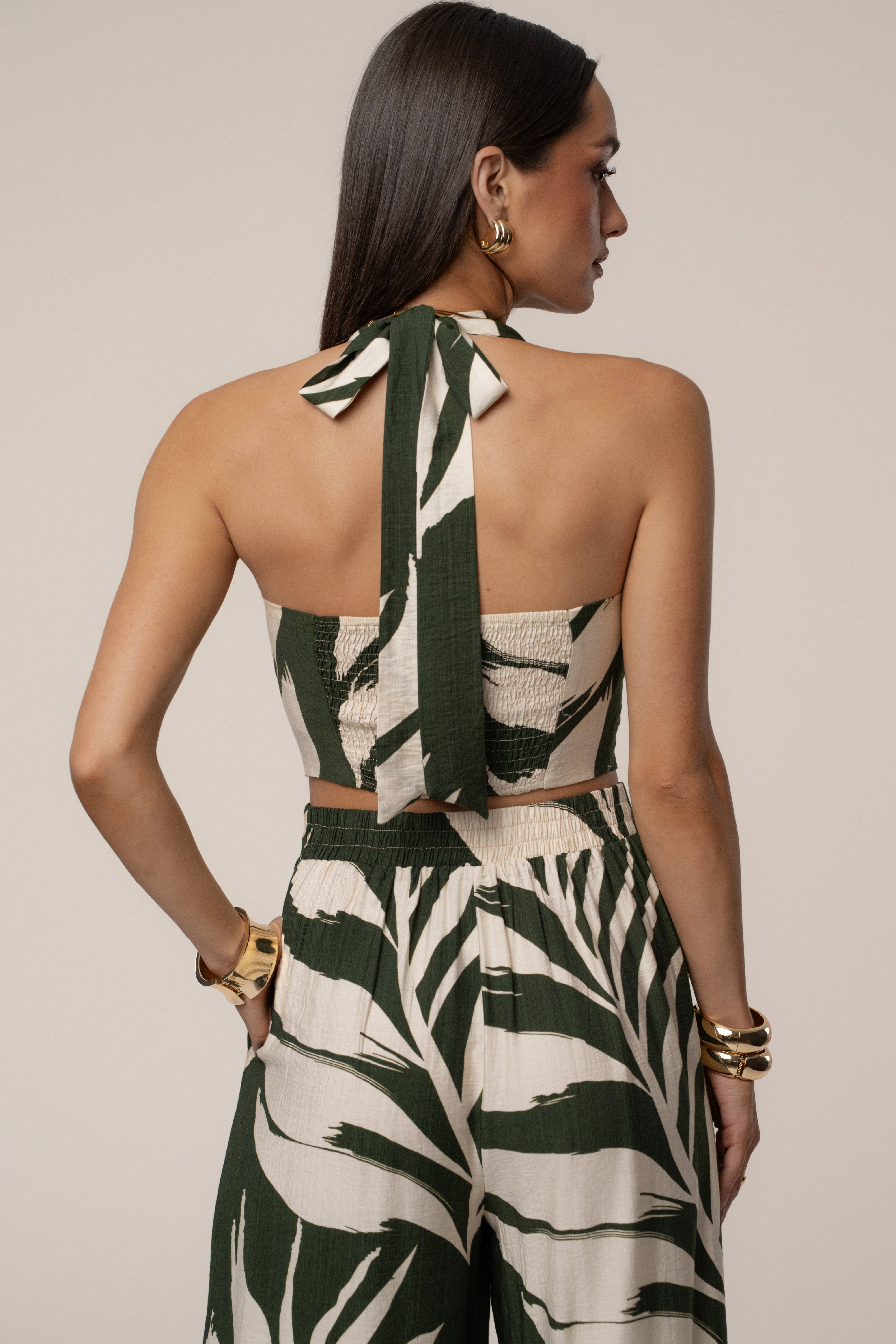 « Songe Tropical » — Ensemble Pantalon Large Imprimé Palmier, Vert Olive